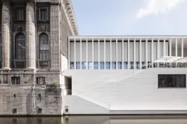 Die neue James-Simon-Galerie auf der Museumsinsel im Herzen Berlins